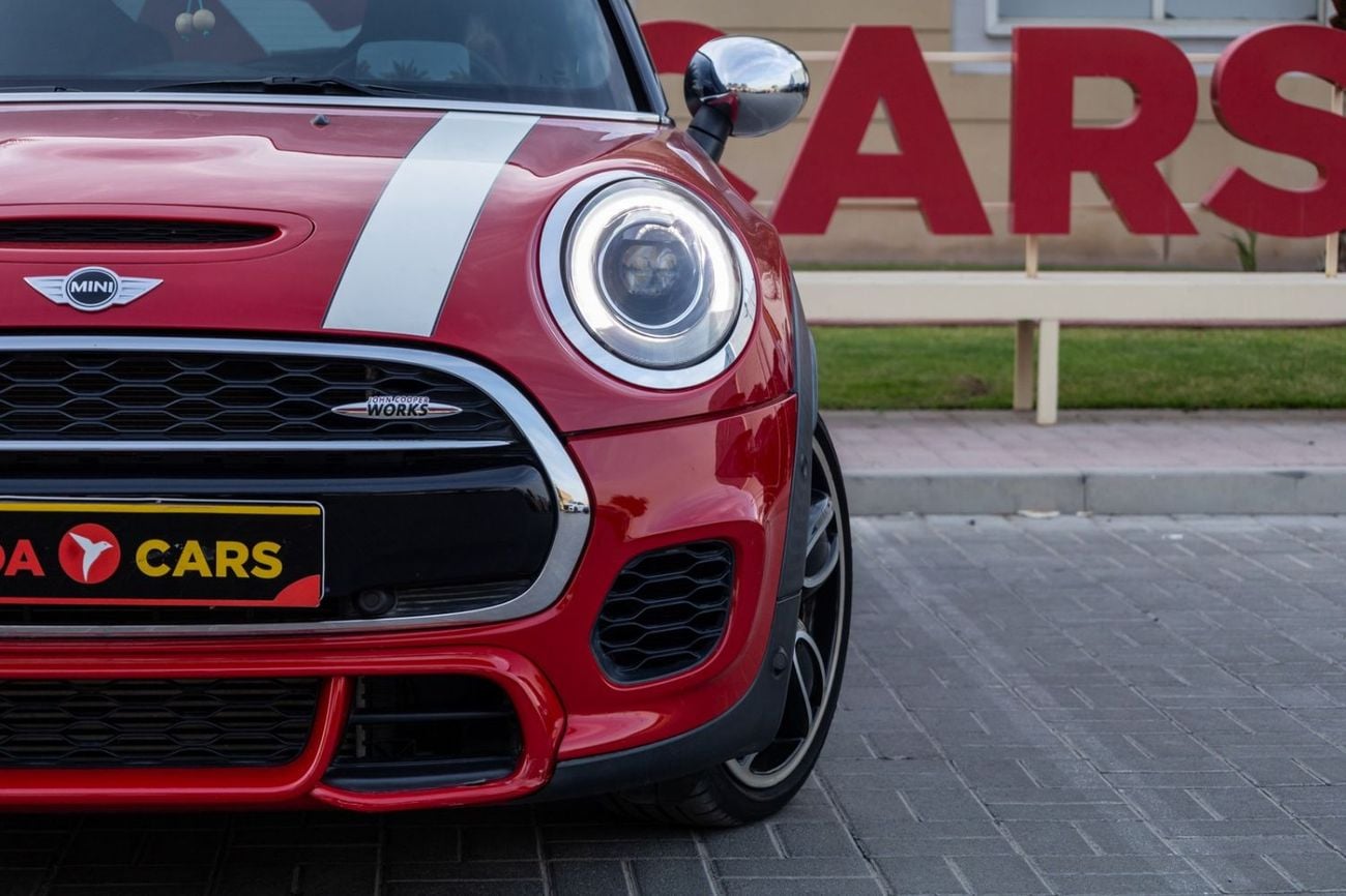 Mini Cooper MINI Hatch John Cooper Works 2018 GCC specs for 952.00 AED monthly