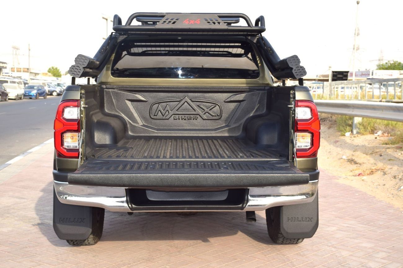 Toyota Hilux S GLX 2.8L AWD M/T