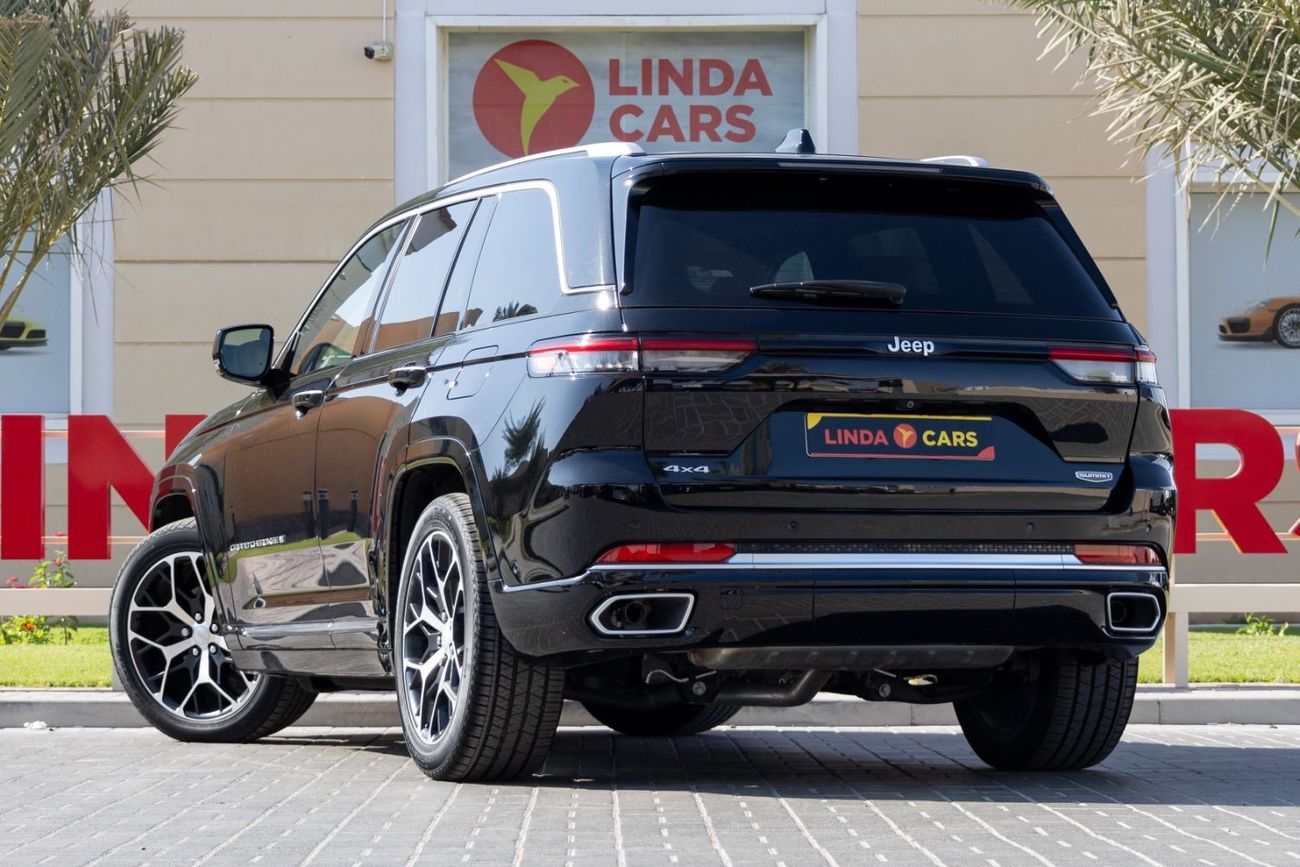 Jeep Grand Cherokee Jeep Grand Cherokee Summit 2023 American Spec under Warranty with Flexible Down-Payment.