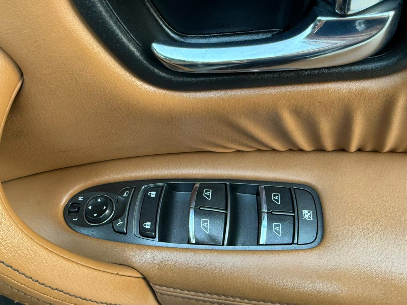 نيسان باترول سوبر سفاري Y62 Ti-L Right Hand Drive