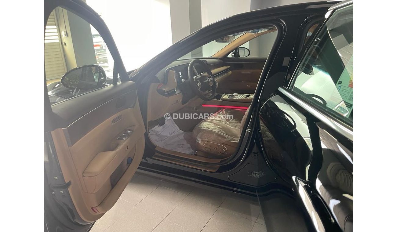 Genesis G90 Genesis G90 Black/Tan