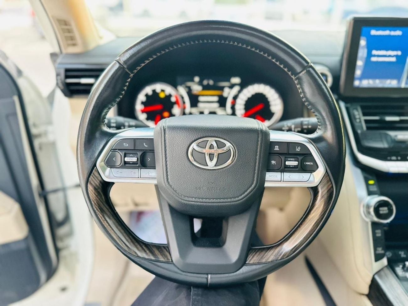 تويوتا لاند كروزر VXR 3.5L