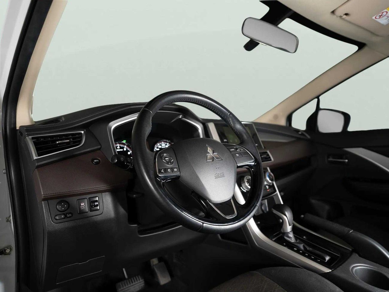 Mitsubishi Xpander PREMIUM 1.5