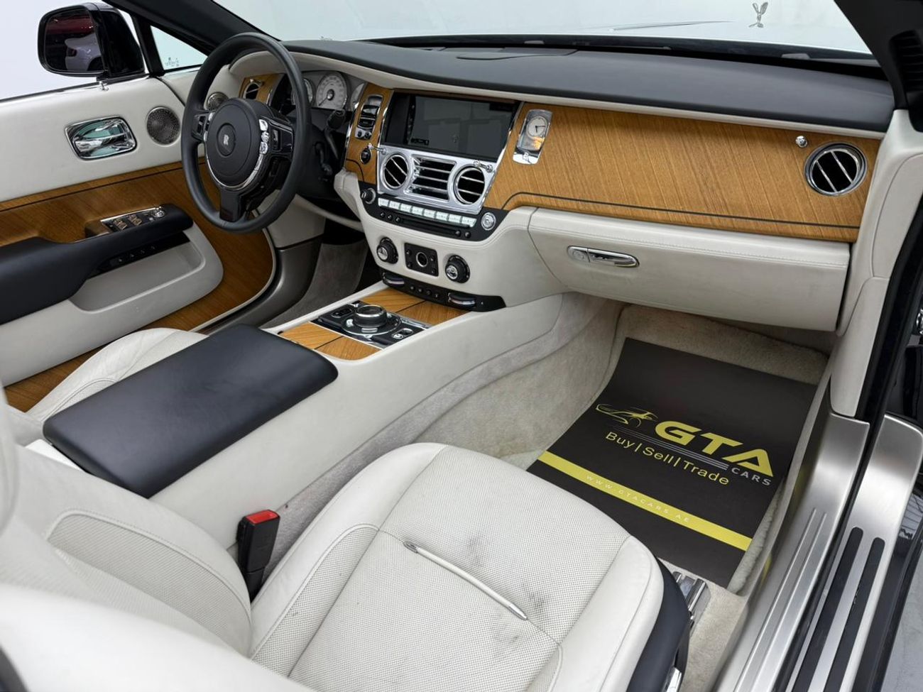 Rolls-Royce Dawn 2022 Rolls-Royce Dawn V12 ,Warranty ,Service History ,Excellent Condition ,GCC