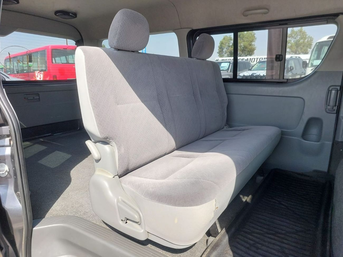 Toyota Hiace TOYOTA HIACE VAN RHD 2008 MODEL 2.7 L PETROL AUTOMATIC(PM00998)