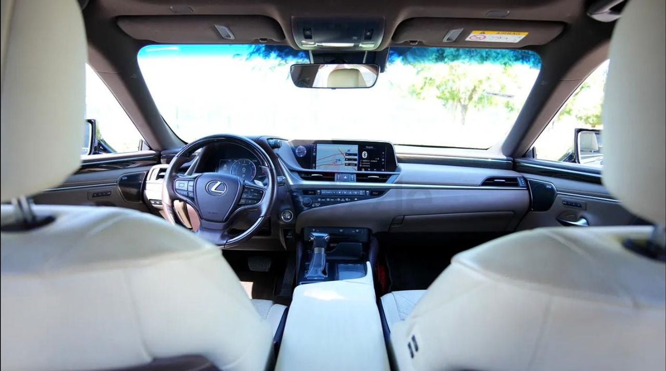لكزس ES 350 AED 1,320 P.M | LEXUS | ES-350 | 3.5L V6 | 2020 | FREE ACCIDENT | ORIGINAL PAINT
