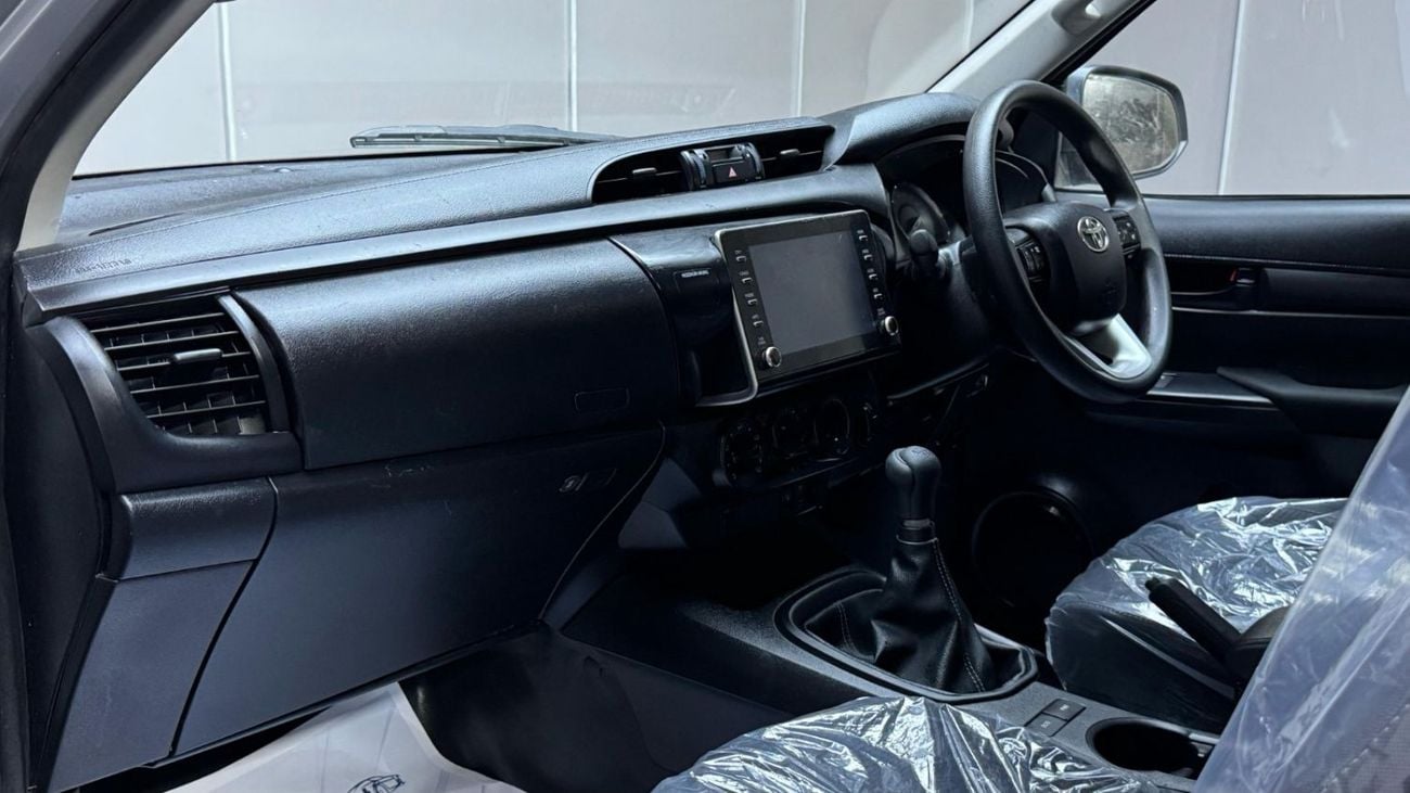 Toyota Hilux HILUX SMART CABIN (1.5) MANUAL DEISEL