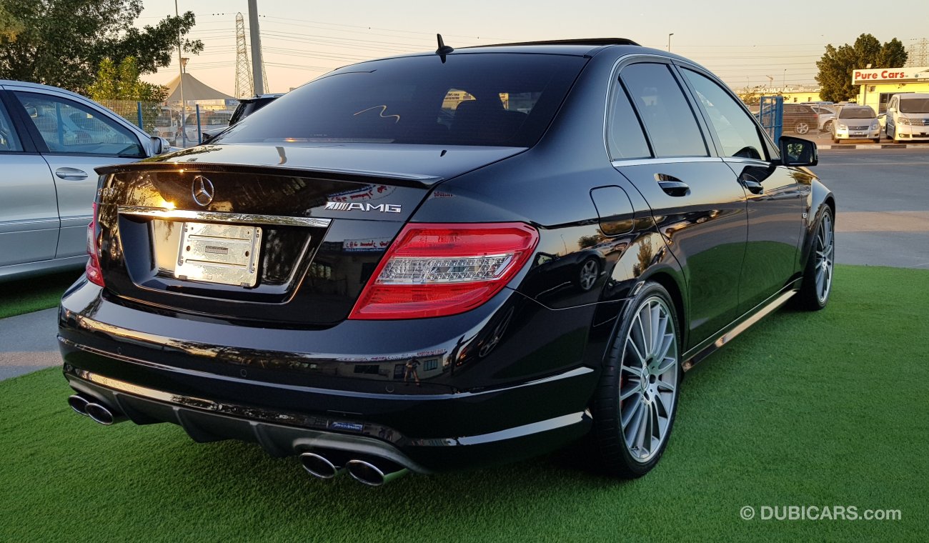 Mercedes-Benz C 63 AMG Japan imported - Very clean car free accident 46000 km only