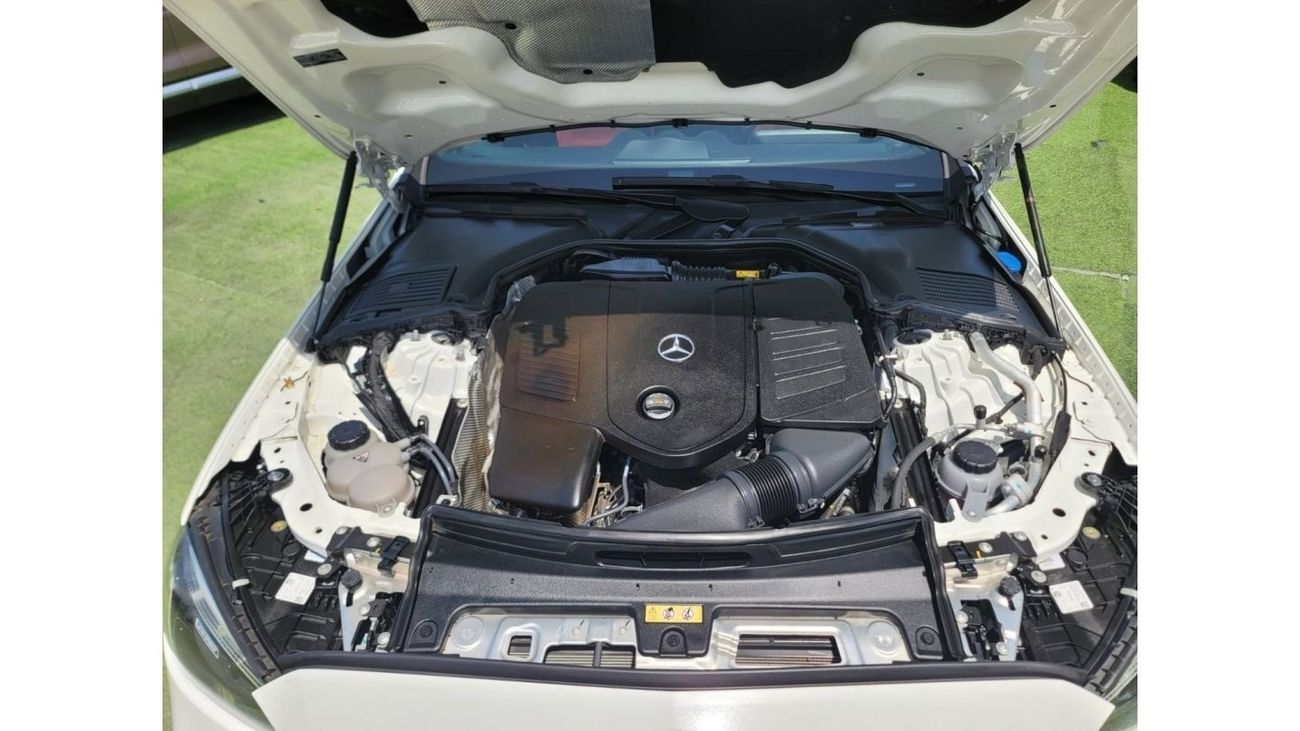 مرسيدس بنز C 300 2022 Mercedes-Benz C 300 Std (W205), 4dr Sedan, 2L 4cyl Petrol, Automatic, Rear Wheel Drive