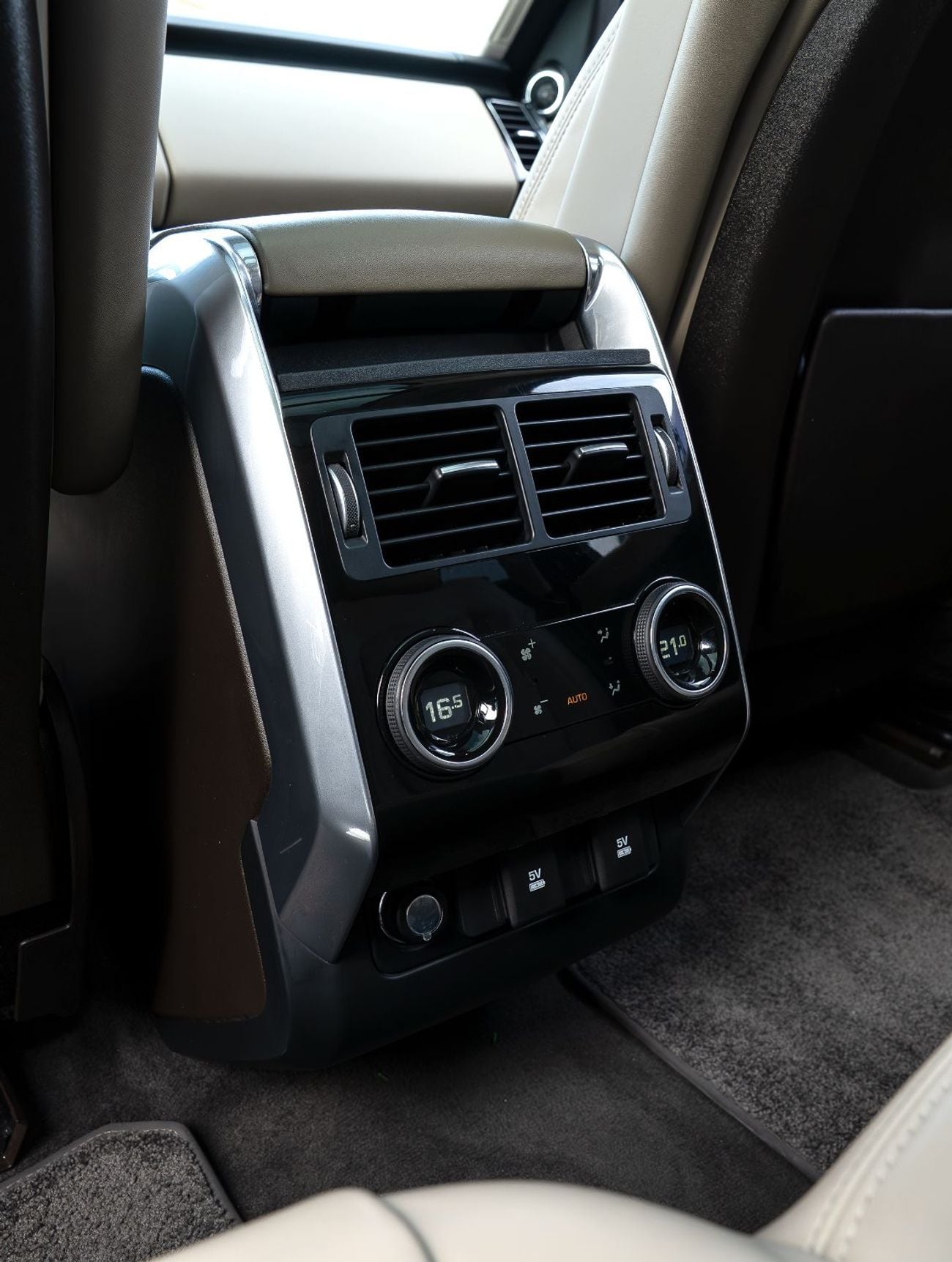 لاند روفر رينج روفر سبورت HSE Dynamic 3.0L 2021 Range Rover Sport Black Edition, 2026 Range Rover Warranty, GCC