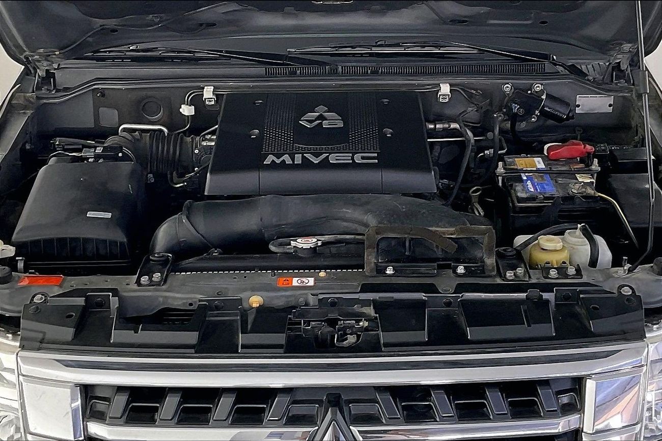 Mitsubishi Pajero GLS Highline | Carnival Sale • UP TO AED 20,000 OFF | Guaranteed Warranty | 0 Down Payment