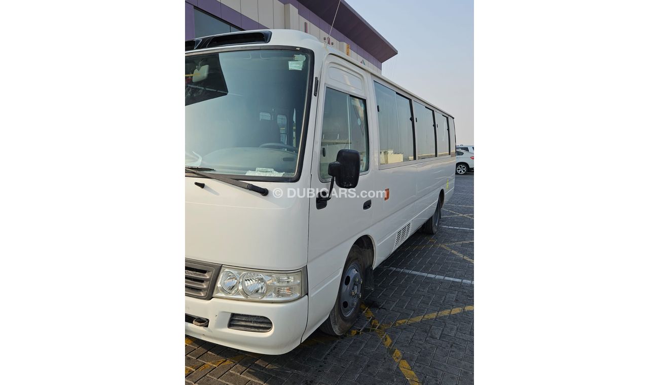 Toyota Coaster 2.7L Petrol / Clean Interior and Exterior