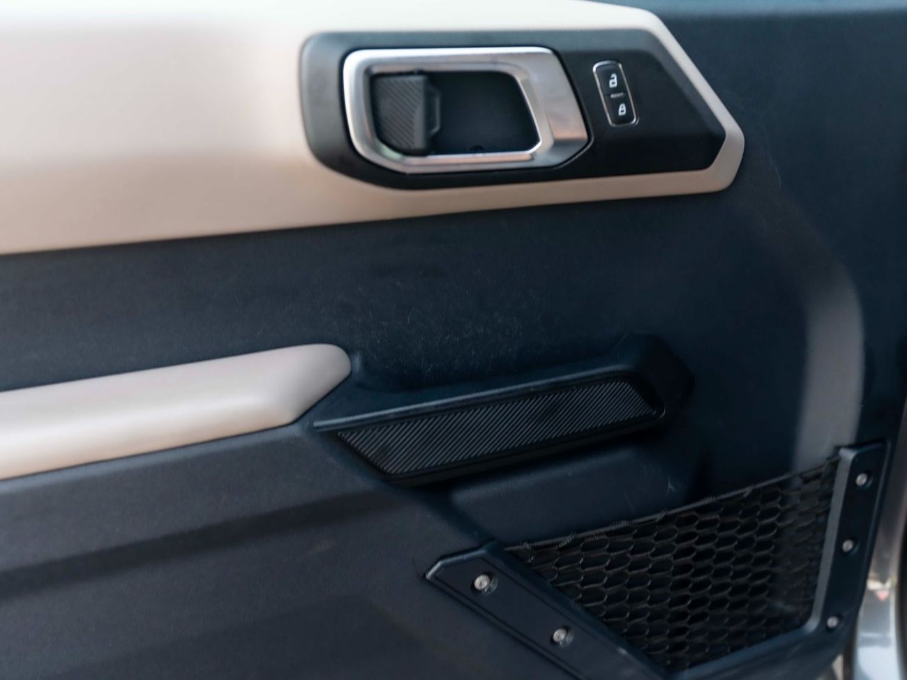 Ford Bronco Big Band 2.3L (5 Seater)