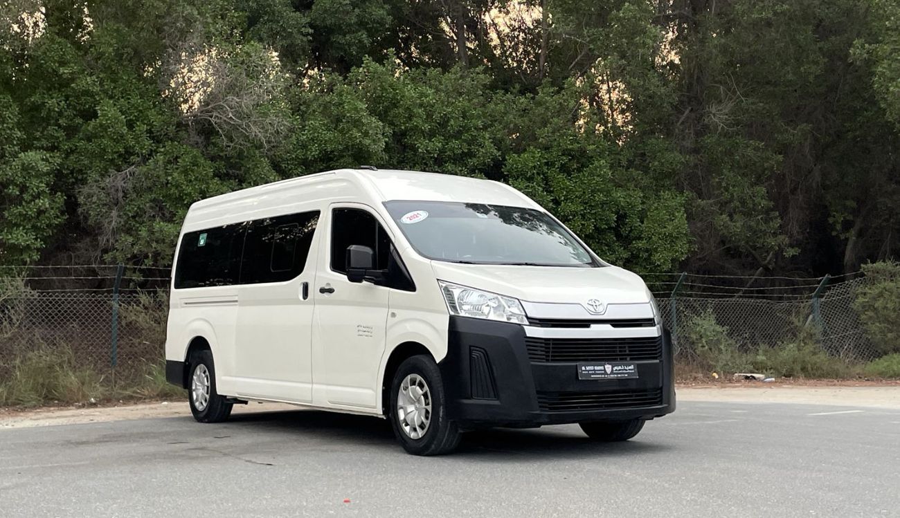 Toyota Hiace GL ACCIDENTS FREE - GCC - V6 - HIGHROOF - PERFECT CONDITION INSIDE OUT