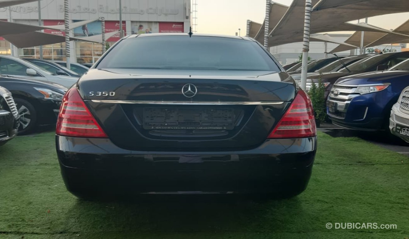 مرسيدس بنز S 350 خليجى - بانوراما - شاشة - كاميراخلفية - أبواب شفط - مرايا كهربائية - رنجات - حساسات - أنوار ضباب