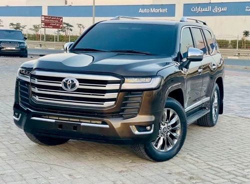Toyota Land Cruiser Toyota landcuriser GXR V6 Years 2016 upgrade inside and outside 2025  full option 4.0 L petrol