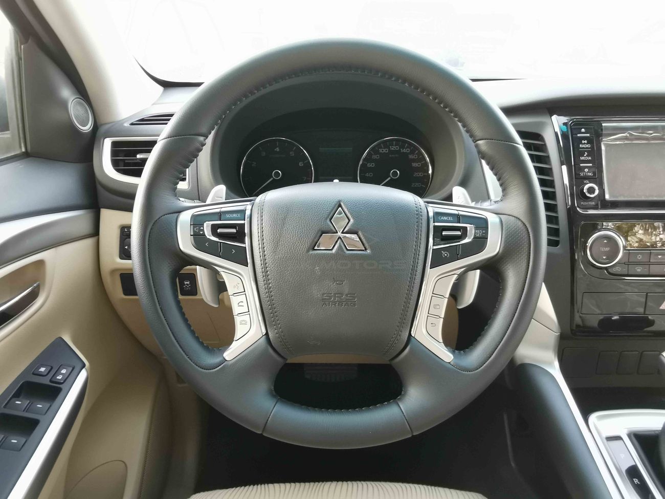 Mitsubishi Montero 3.0L Petrol, 18" Rims, Sunroof, Push Start, Back Sensor, Bluetooth, Fog Lights, CD-USB(CODE # MSP01)