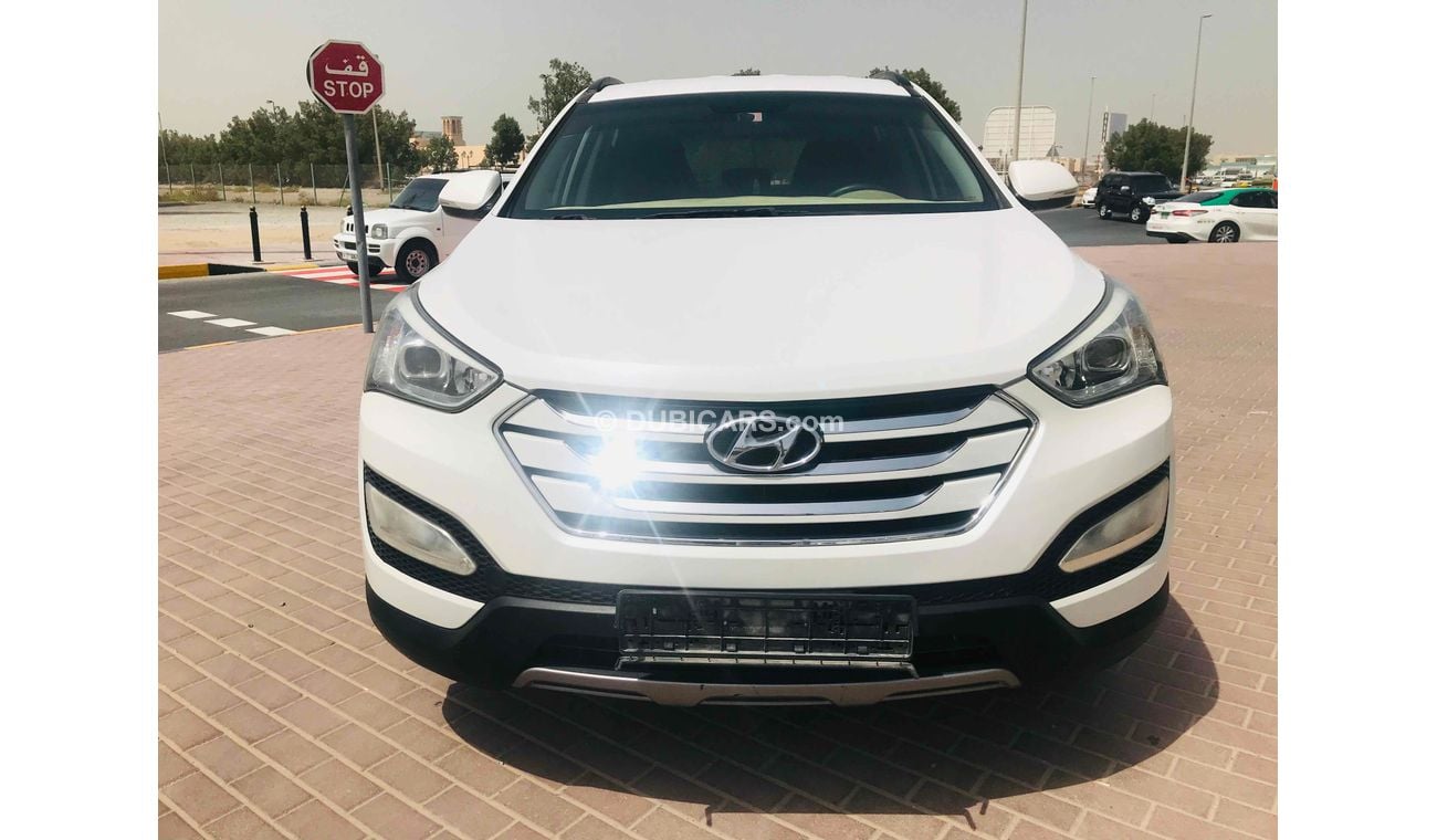Hyundai Santa Fe سياره نظيفه جدا بحاله ممتاذه بدون حوادث ضمان شاسيه جير ماكينه