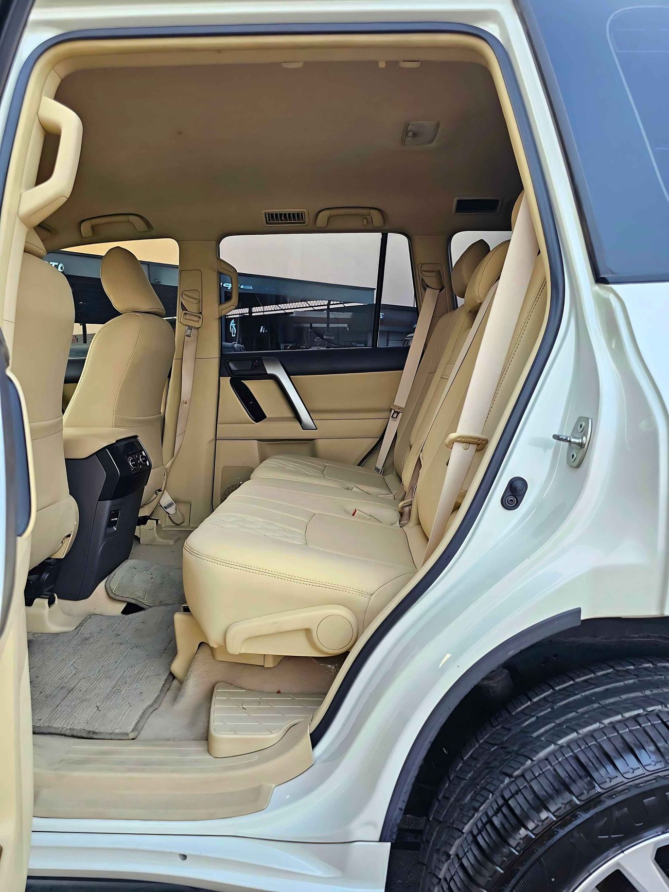 Toyota Prado GXR V6/ GCC/ LEATHER/ DVD+CAMERA/ ORG KMS/ ORG PAINT/ SPARE UP/ 1309 MONTHLY/ LOT# 96226