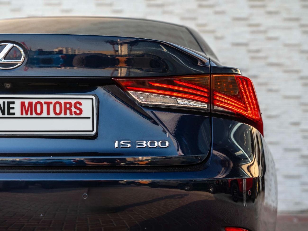 لكزس IS 300 F Sport 2.0L