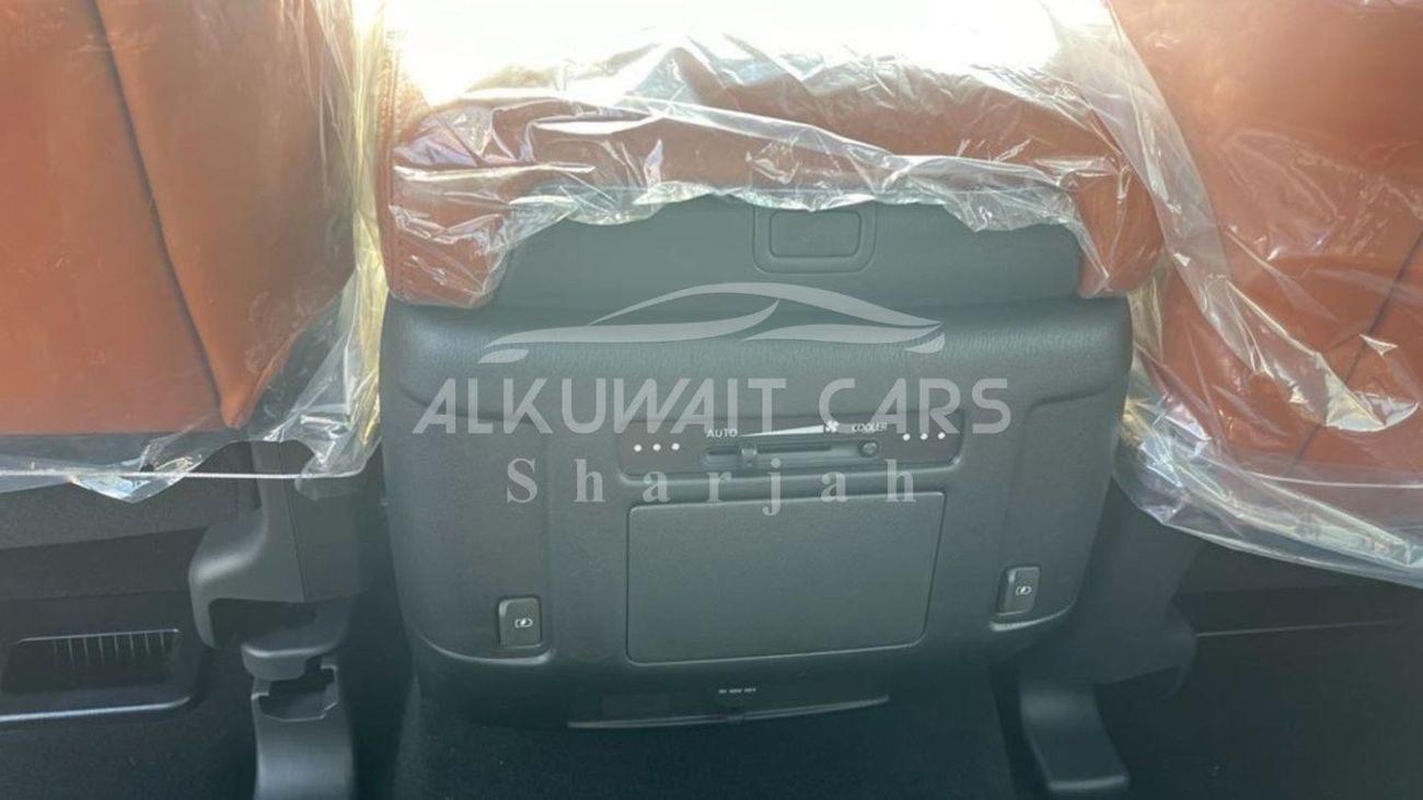 Nissan Patrol NISSAN PATROL Y6 2 5.6L V8 LE T2 TAN