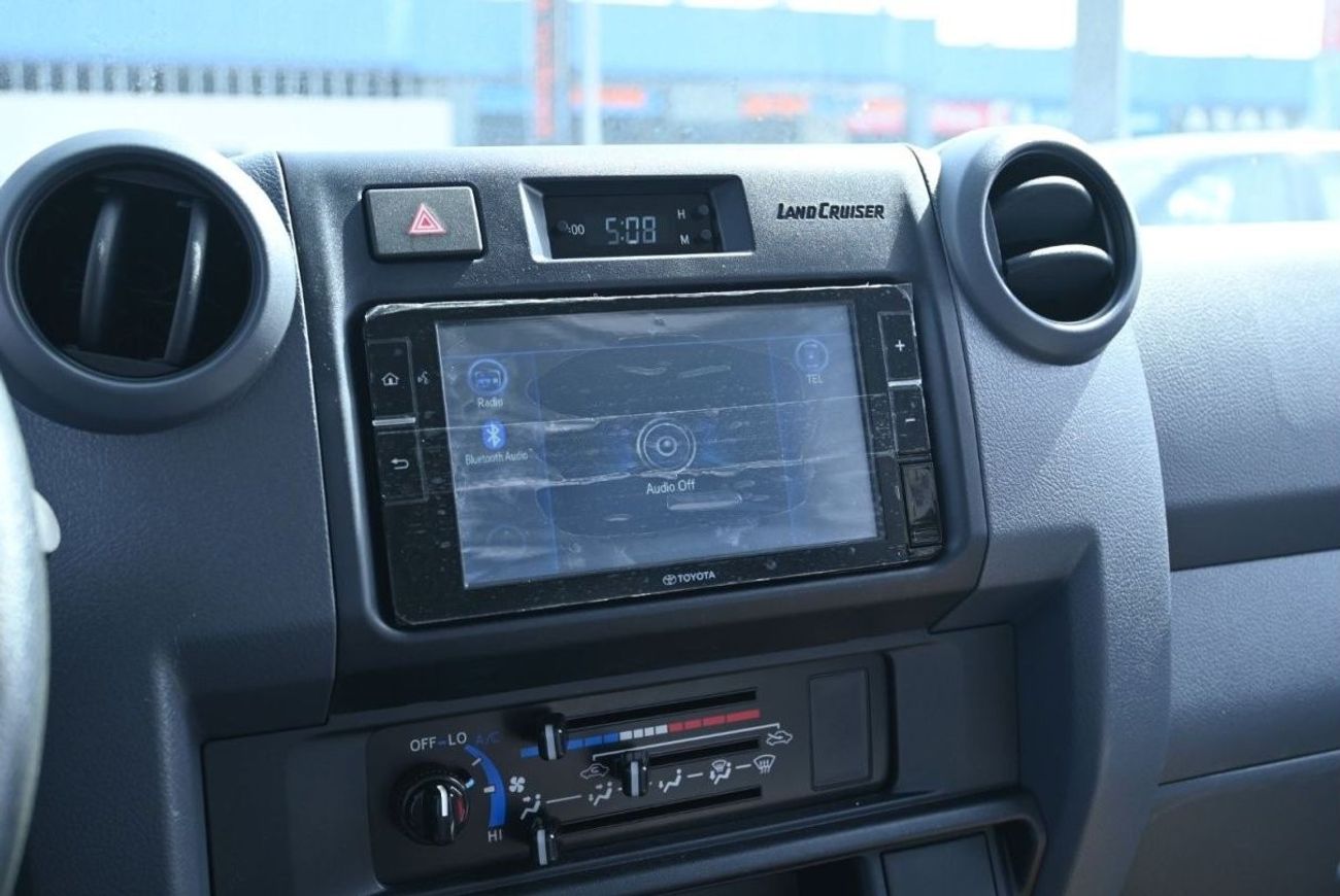 Toyota Land Cruiser Pick Up Toyota Land Cruiser Pickup, 70 series, 4.5L Turbo V8 Diesel, Manual Gear, Double Cabin, Model 2024