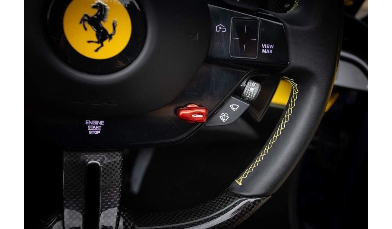 فيراري SF90 سبيدر 4.0T V8 7.9kWh F1 DCT RIGHT HAND DRIVE