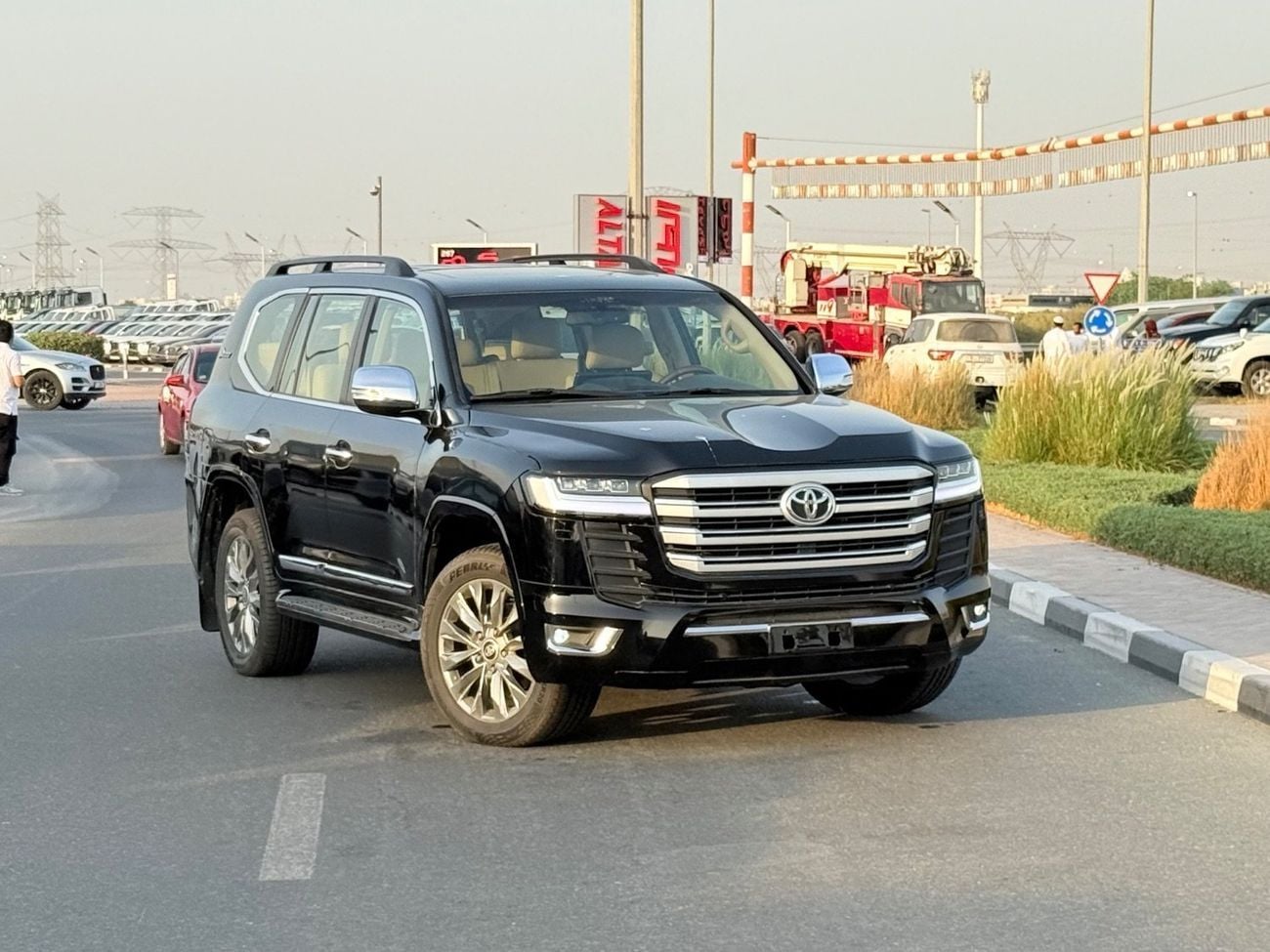 تويوتا لاند كروزر Toyota landcuriser GXR twin turbo V8 2014 upgrade 2025 full option Top the range