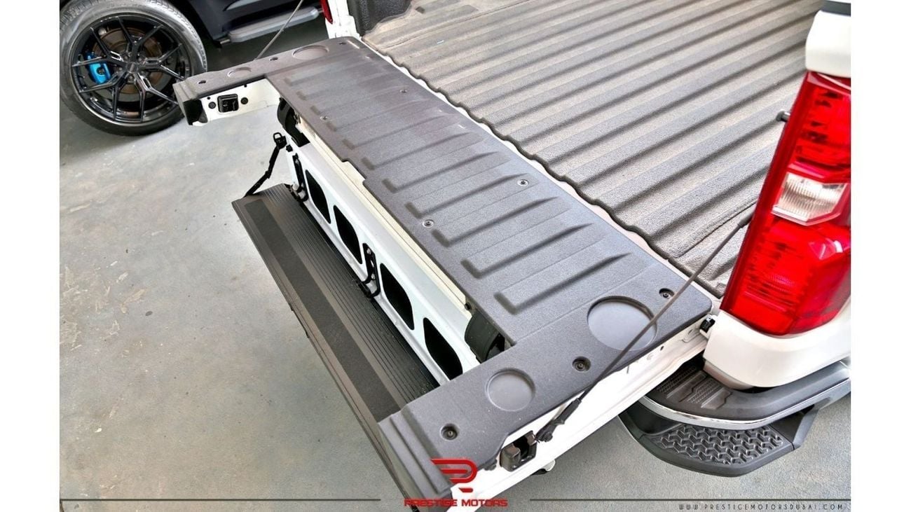 شيفروليه سيلفارادو LT Z71 4WD Crew Cab. GCC 3 Years Warranty. Local Registration +5%