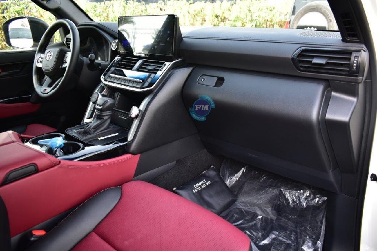 تويوتا لاند كروزر 300 GR Sport V6 4.0L Petrol Automatic