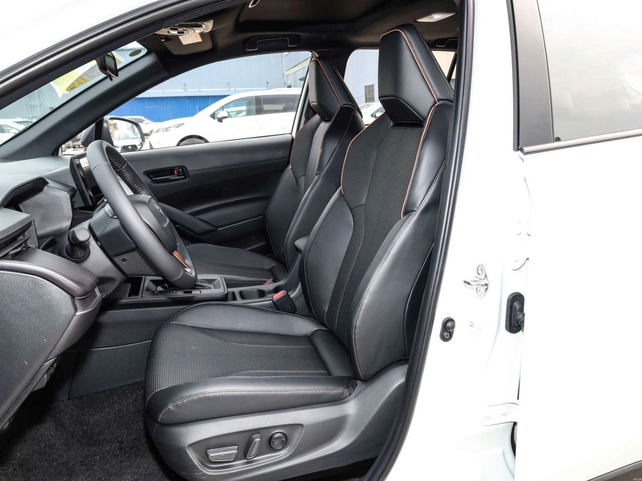 تويوتا كورولا كروس 1.8L XL (HEV)