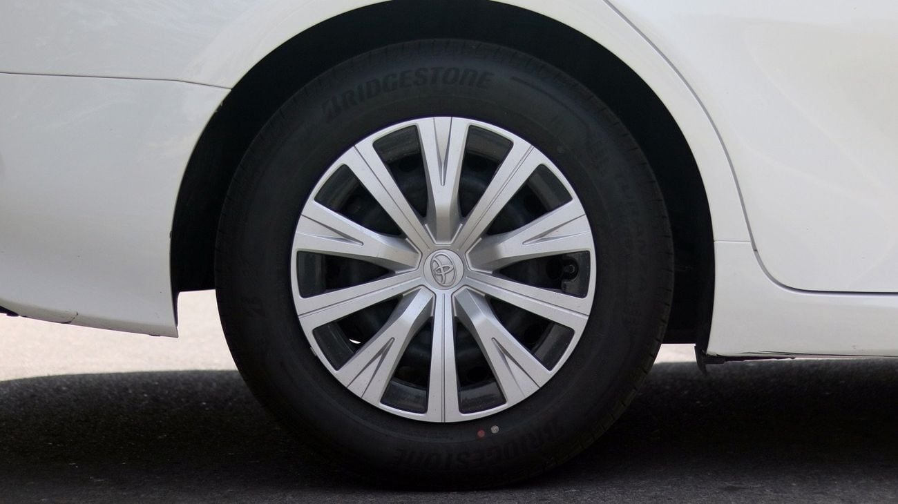 Toyota Camry LE 2.5L (176 HP) | Agency Warranty | Complete Service History | Zero Downpayment Support