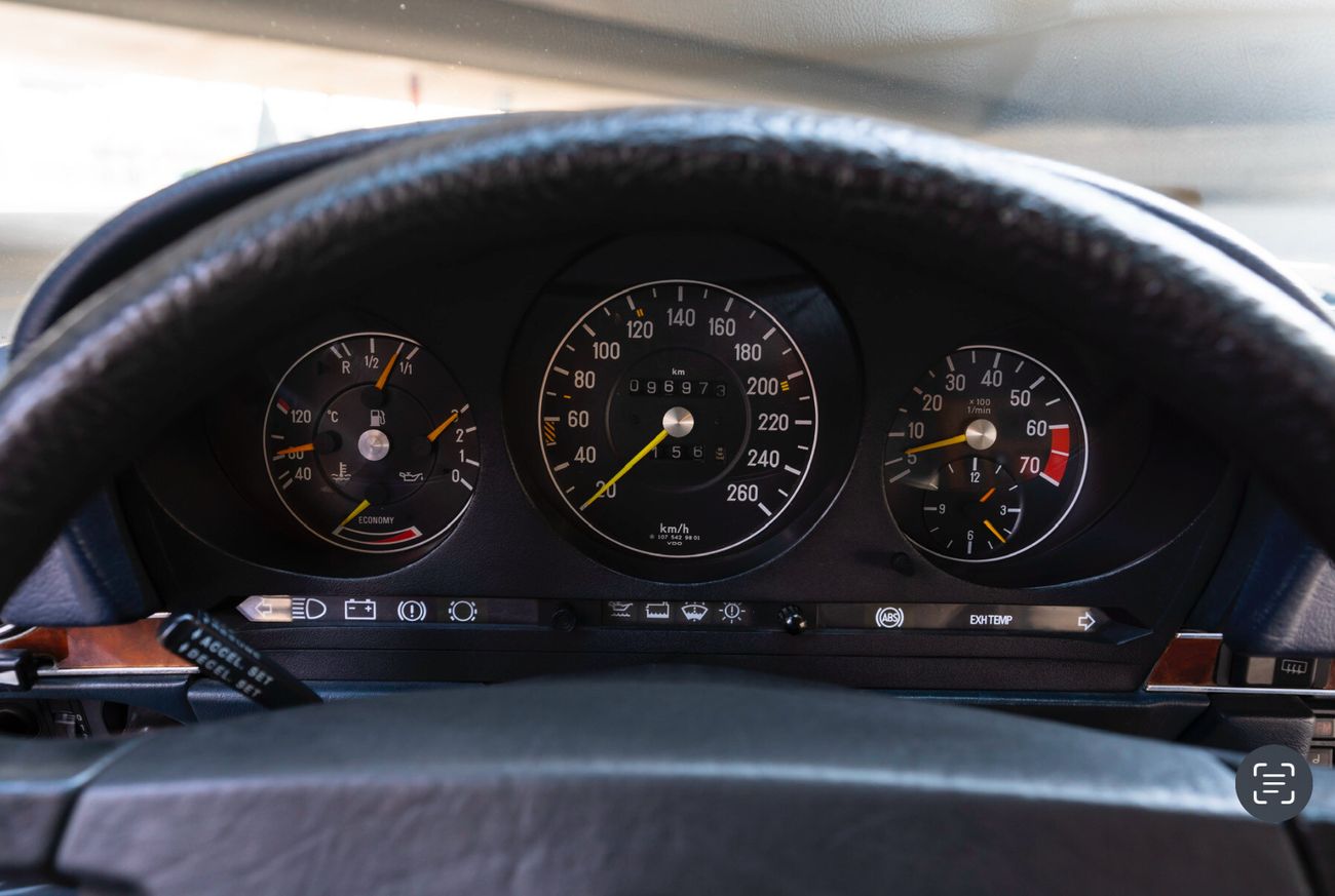 Mercedes-Benz SL 560 1987 limited Mercedes Mercedes-Benz SL560