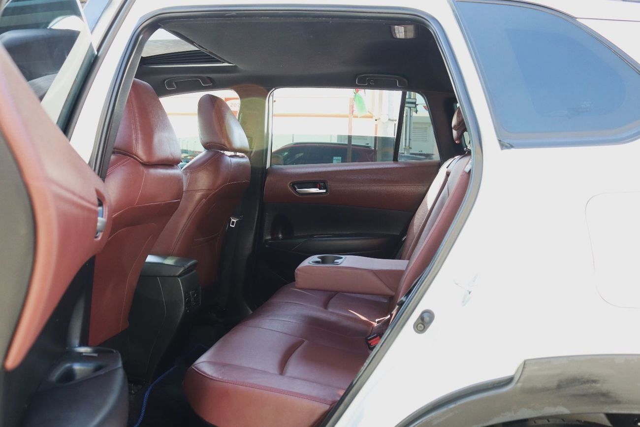 Toyota Corolla Cross 1.8L XL (HEV) Toyota Corolla Cross Hybrid - 2023 - GCC - Under Warranty - Full Options - 1.8L  - Exc