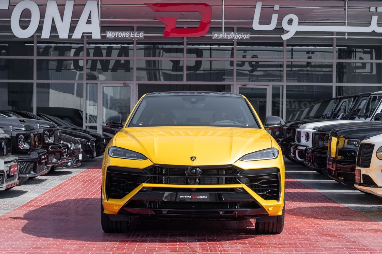 Lamborghini Urus S 4.0T V8 Lamborghini Urus SE | 2025 | 0 km | Carbon Fiber