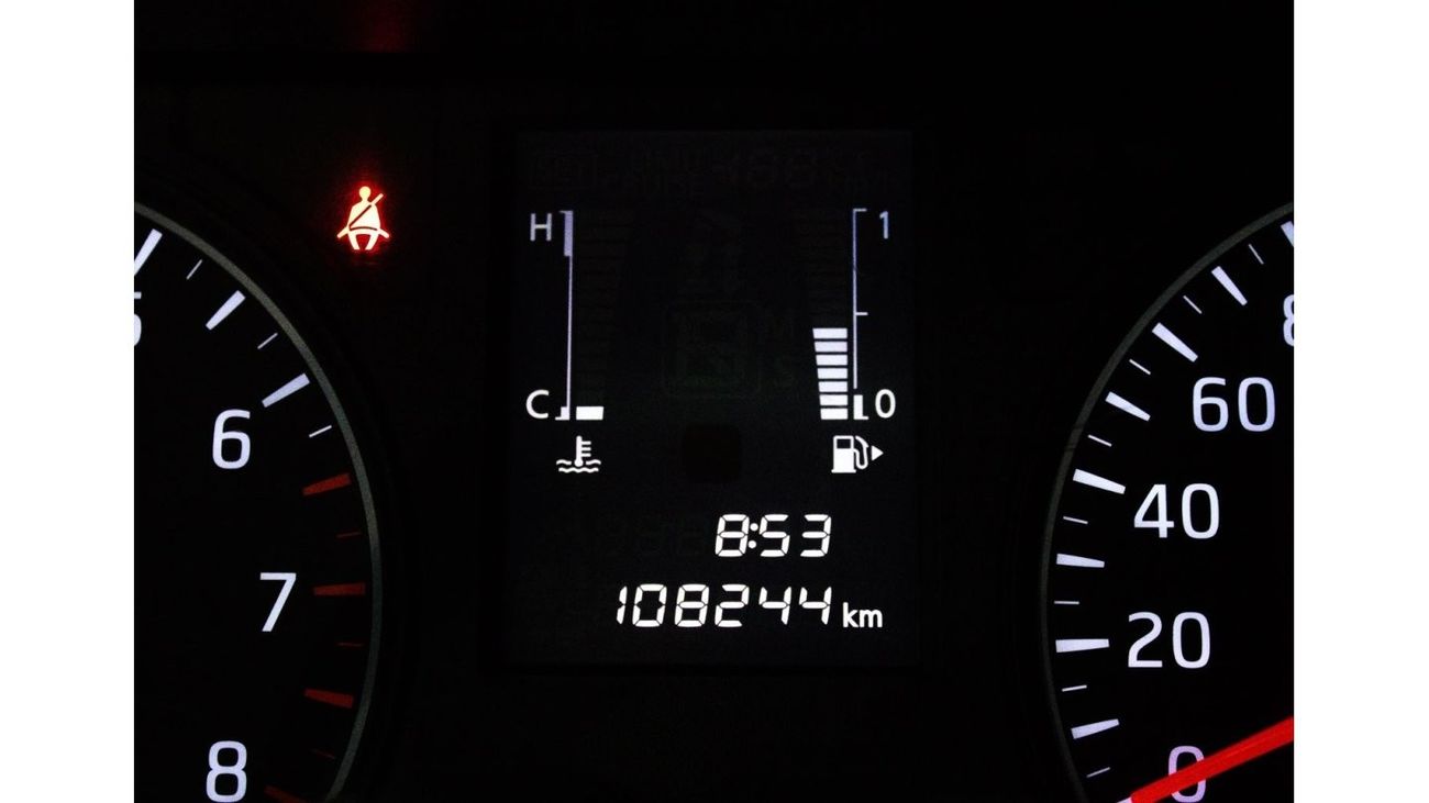 Nissan Urvan 2021 Nissan Urvan Microbus (NV350), 4-door truck, 2.5L 4-cylinder petrol, manual, front-wheel drive