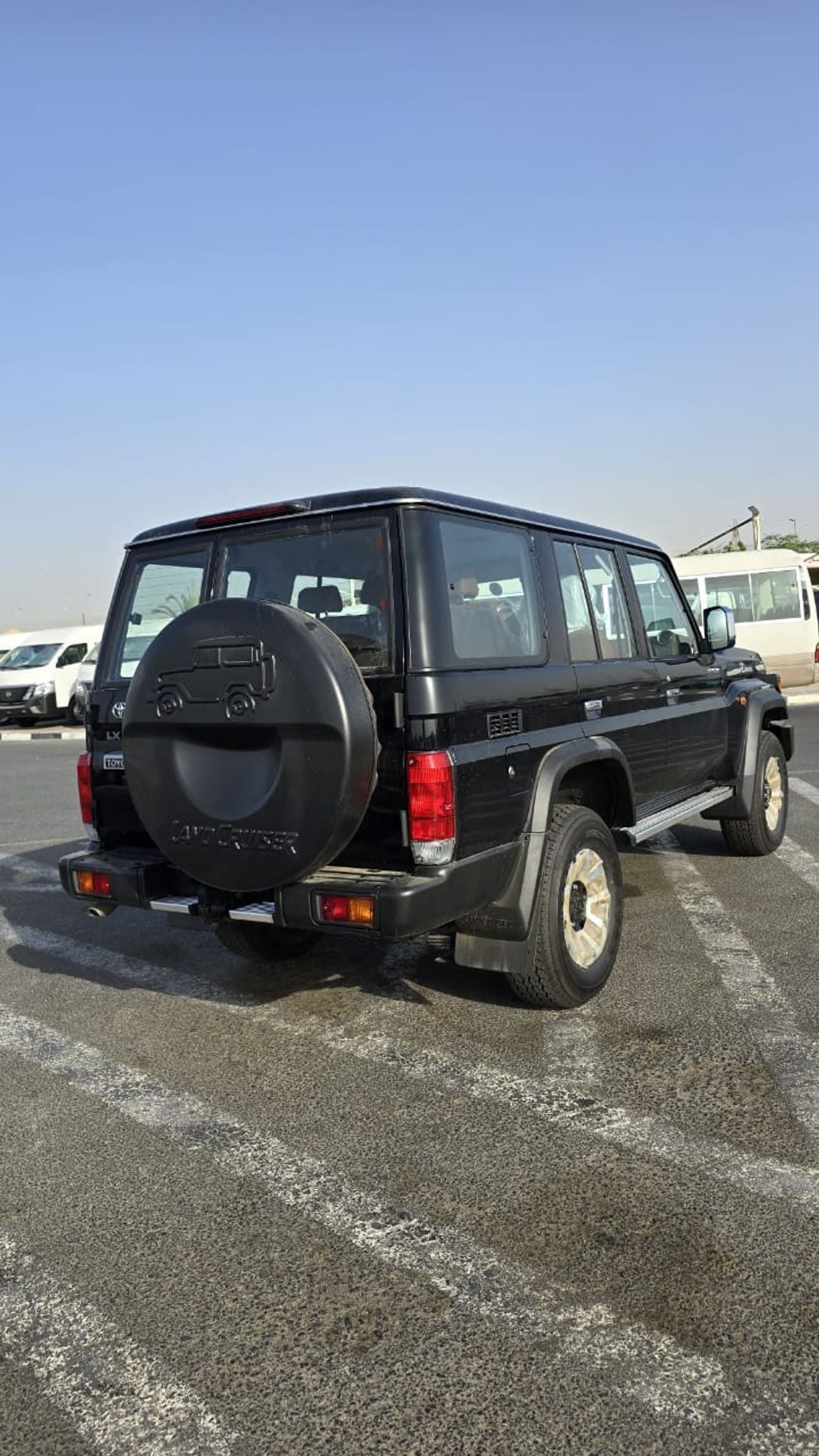 Toyota Land Cruiser 70 HT VXR 4.0L HARDTOP 5 DOORS