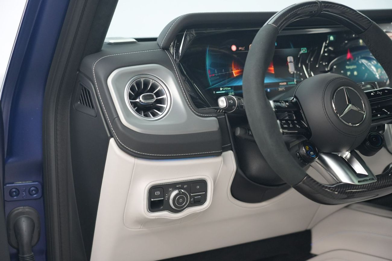 مرسيدس بنز G 63 AMG Mercedes-Benz G 63 | 2025 GCC 0km | Agency Warranty | AMG Package | Carbon Fiber | 22 inch Rims