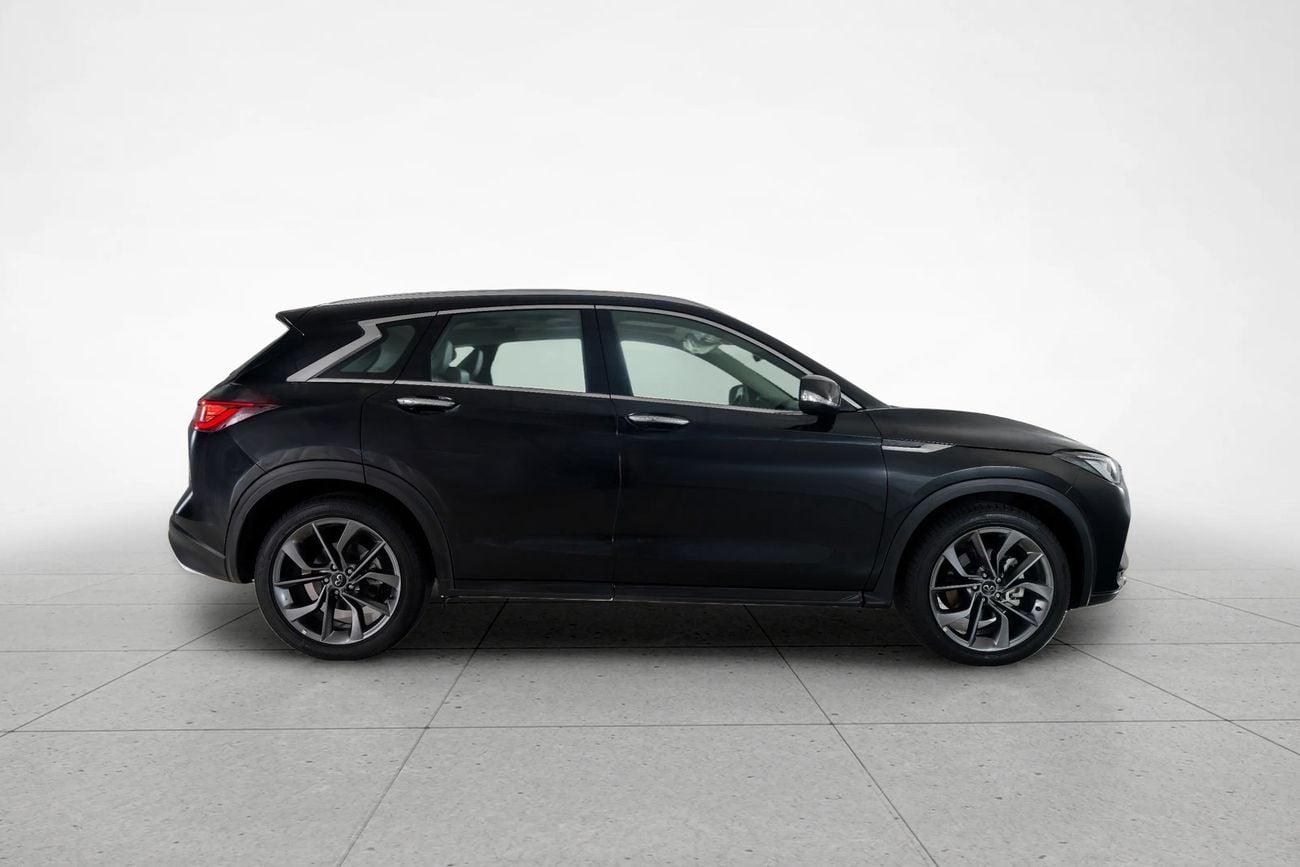 إنفينيتي QX50 LUXE 2.0