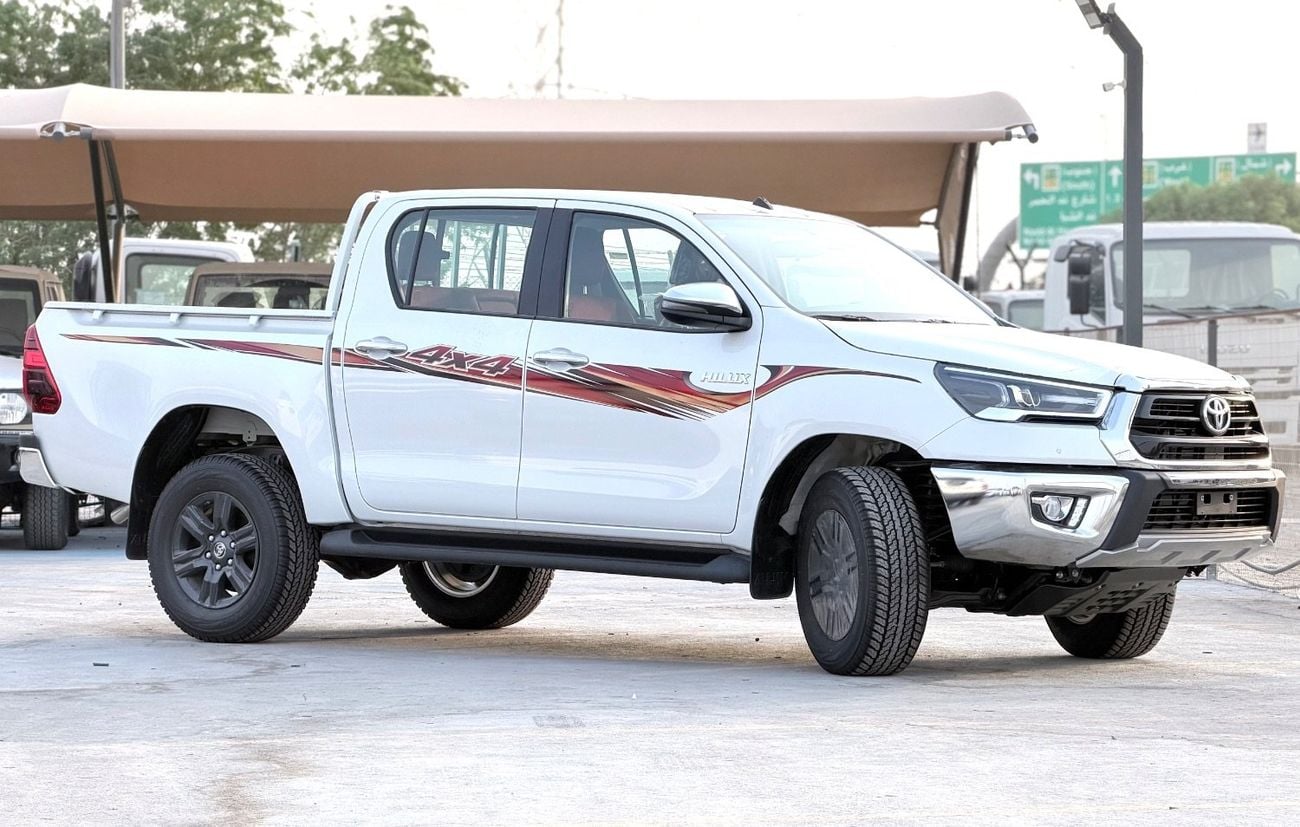 Toyota Hilux SGLX TOYOTA HILUX (GUN125) 2.4L Pick-up 4WD 4Doors