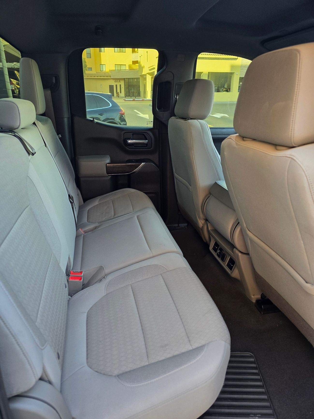 جي أم سي سييرا 2.7L Turbo 2019 | 4 cylinders | Cabin Crew