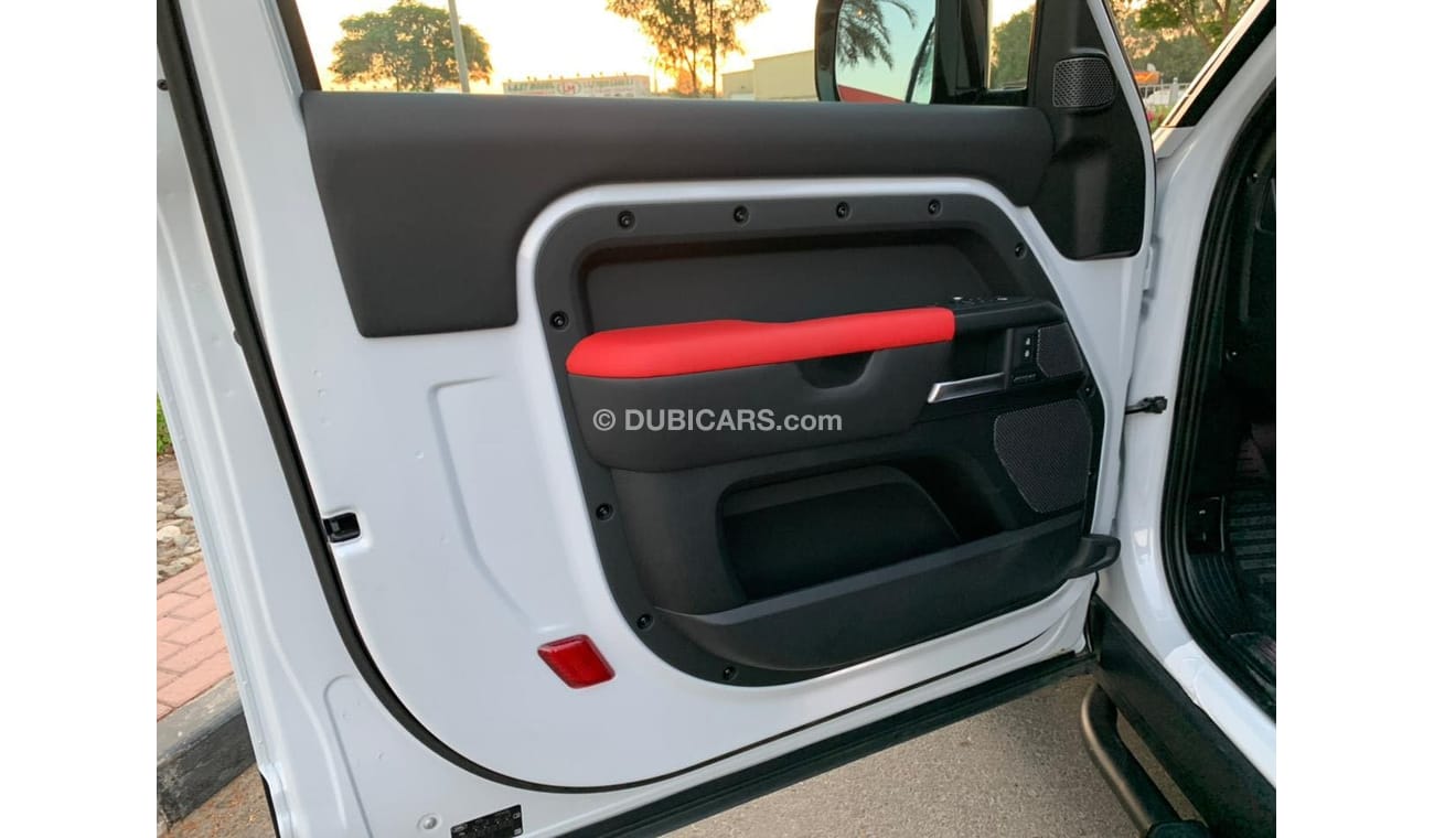 Land Rover Defender GERMAN SPEC V8