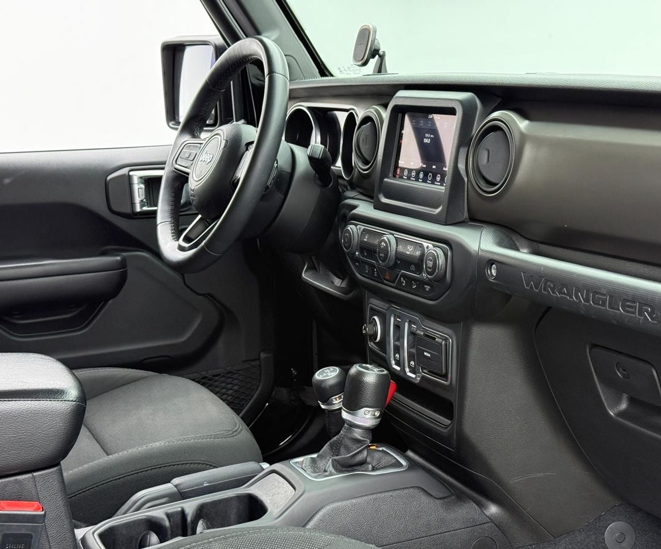 جيب رانجلر SPORT S Sport 3.6L A/T (5 Seater) 2018 Jeep Wrangler Sport JL ,Service History ,GCC Specs