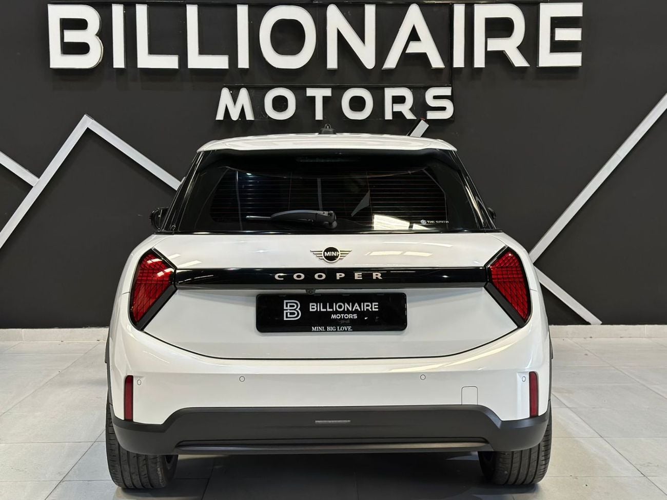 Mini Cooper Std 1.5L (5 Seater) MINI COUPER | 2025 | UNDER WARRANTY | KOREAN SPACE |