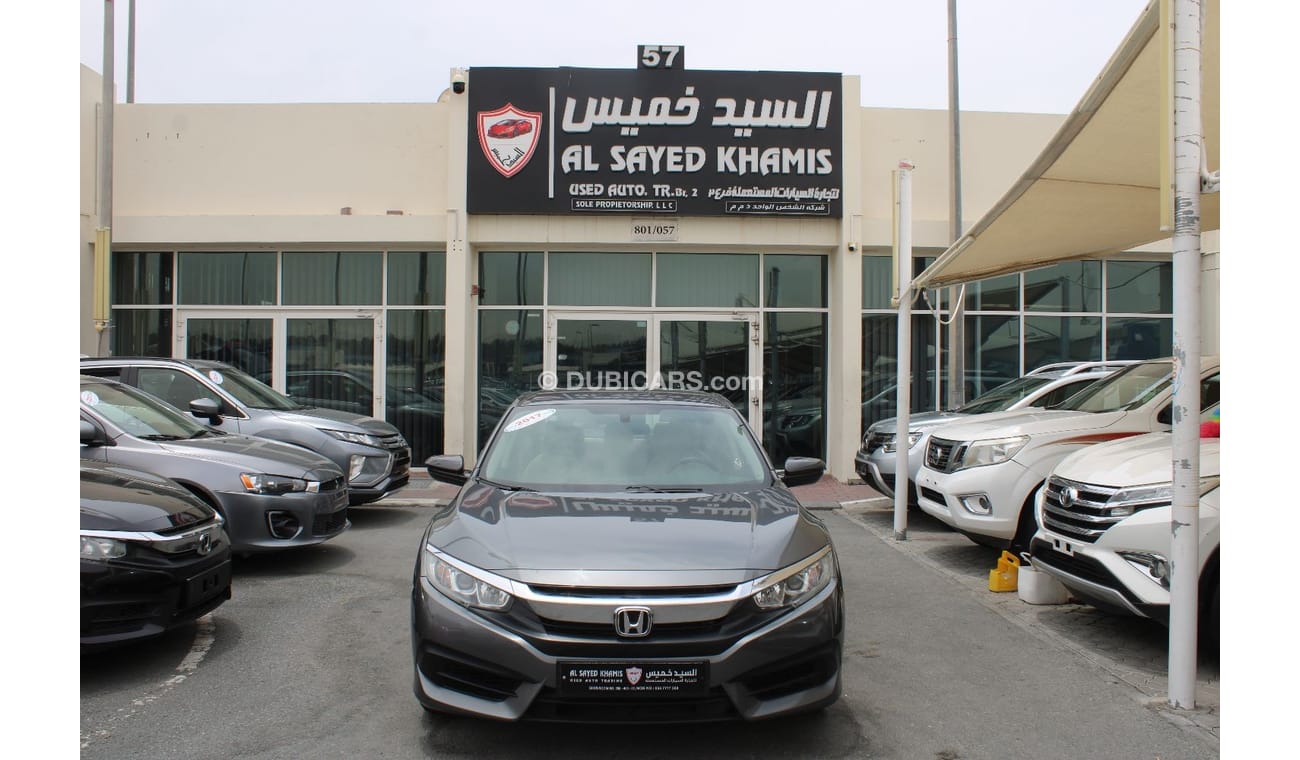 Honda Civic DX ACCIDENTS FREE - ORIGINAL PAINT - GCC - PERFECT CONDITION INSIDE OUT