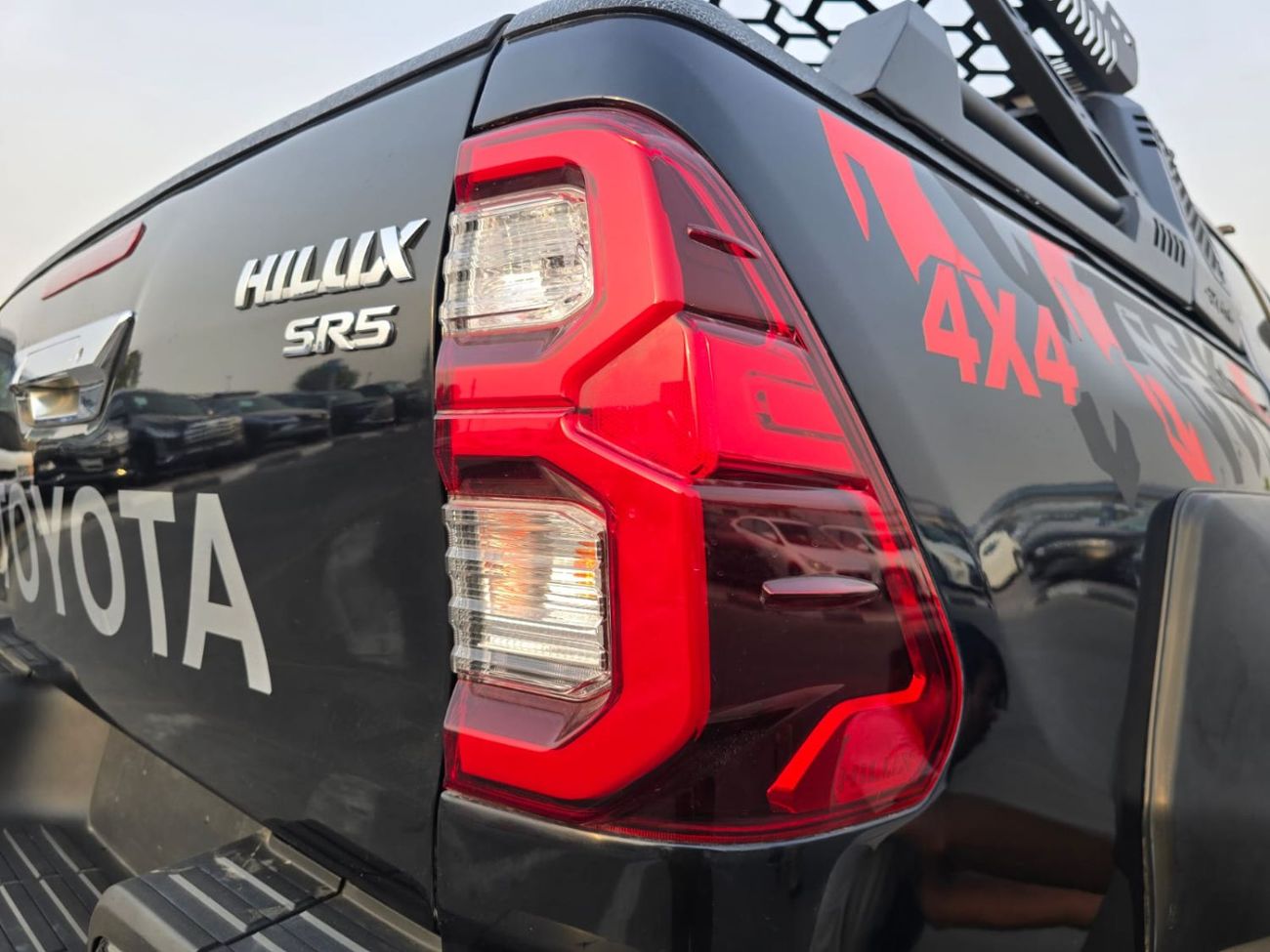 Toyota Hilux TOYOTA HILUX GR PICK UP RHD 2019 MODEL 2.8 L DIESEL AUTOMATIC(PM35445)