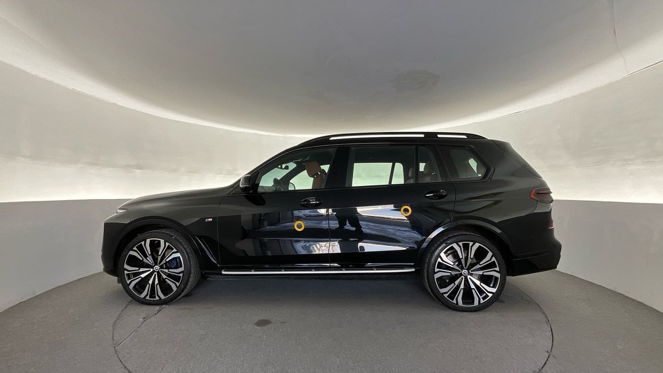 بي أم دبليو X7 40i Luxury M Sport | شامل الضمان | 0 ﺪﻔﻋﺓ ﺃﻮﻟﻯ