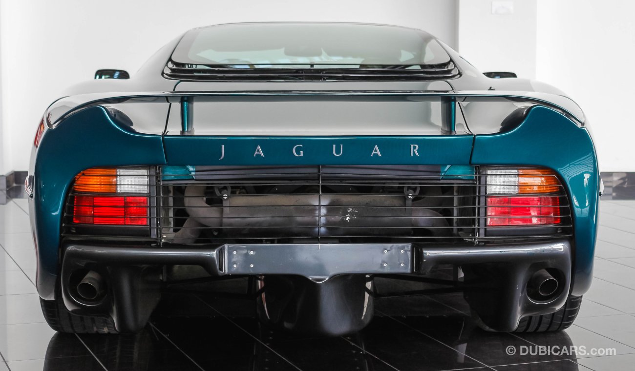 Jaguar XJ220