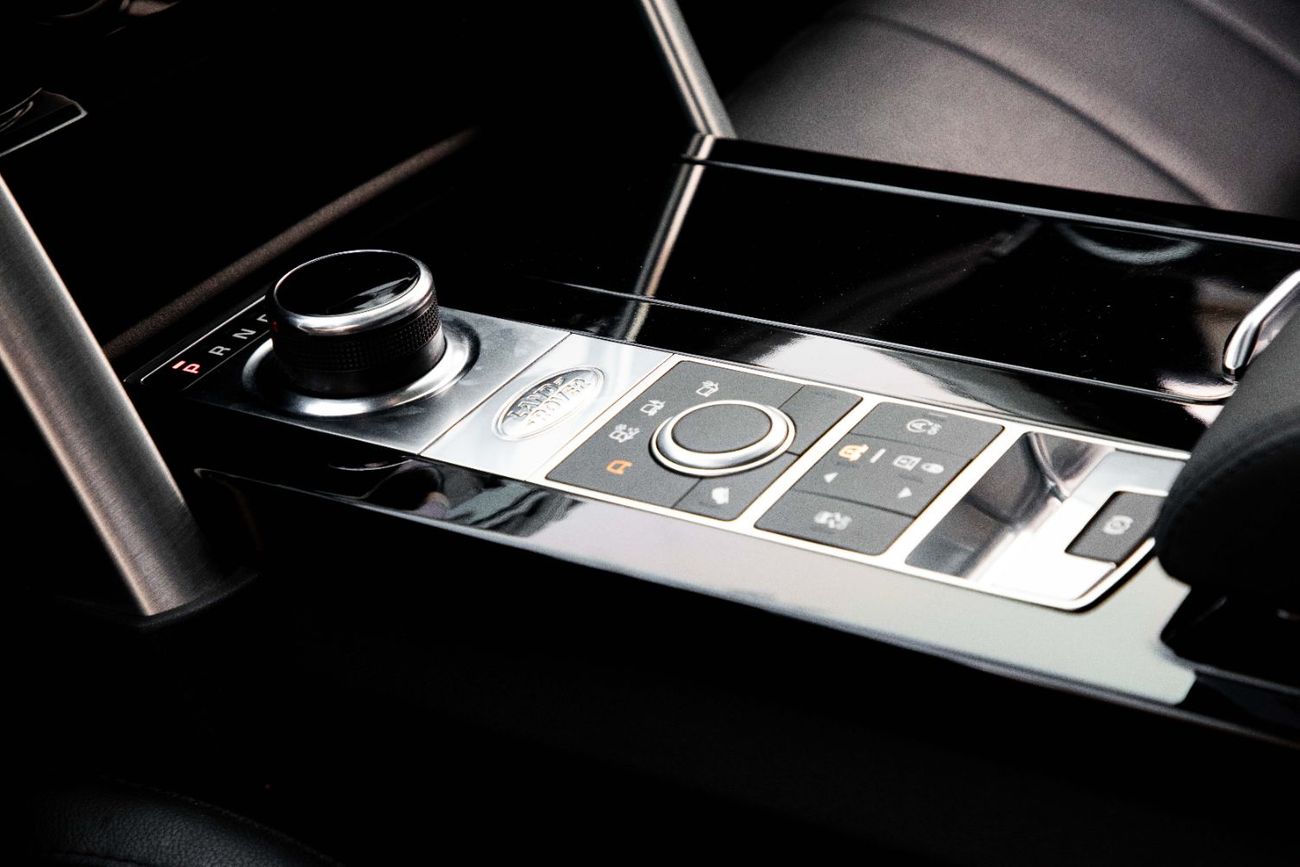 Land Rover Discovery Discovery | 2,742 P.M  | 0% Downpayment | Low KMs!