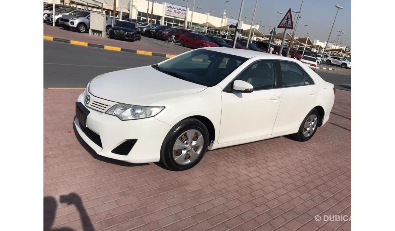 Toyota Camry Toyota camry 2014 gcc,,, free accedant,,,, orginal pint,,,, for sale